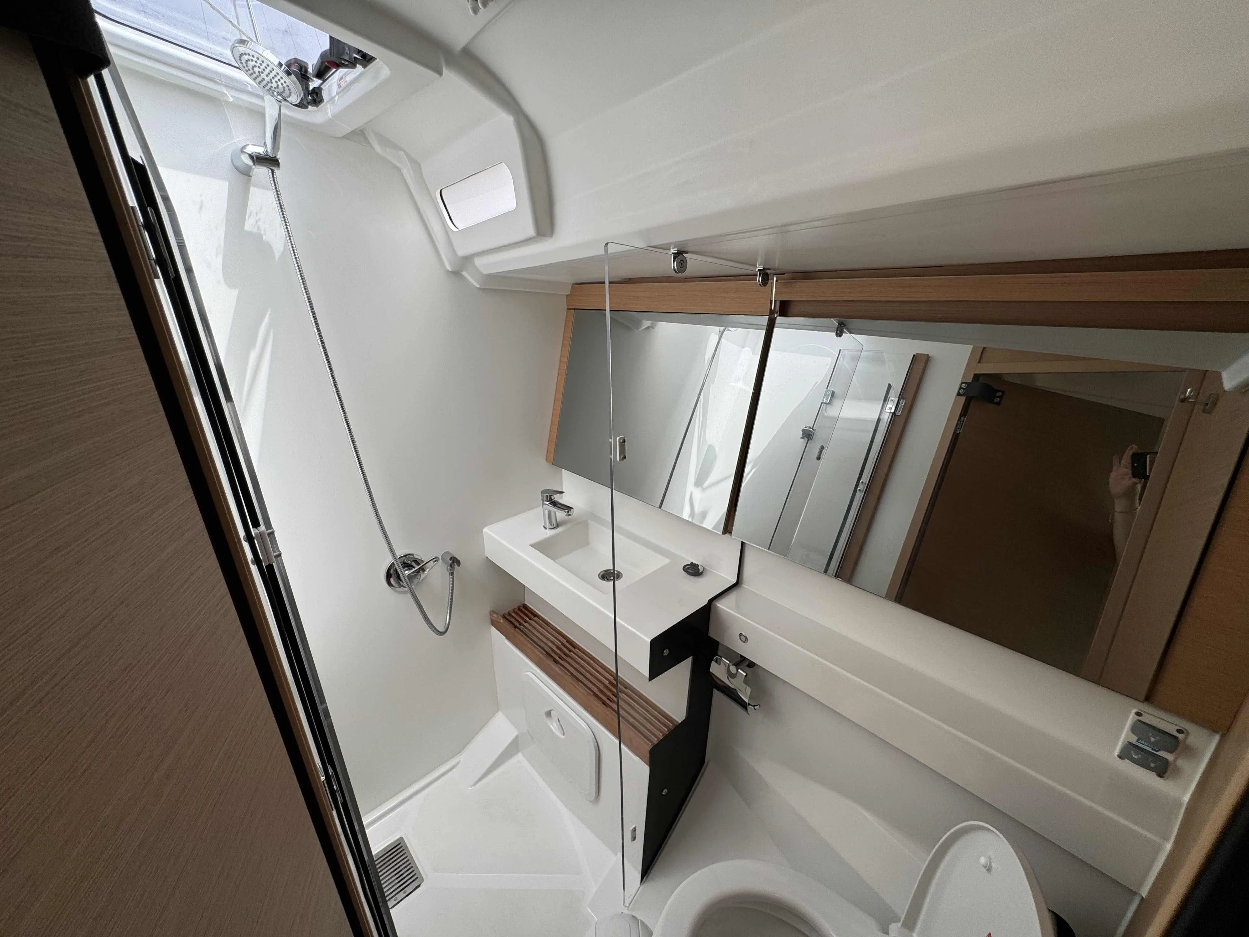 Sun Odyssey 440 BOHEMIAN RHAPSODY — фотография яхты 8