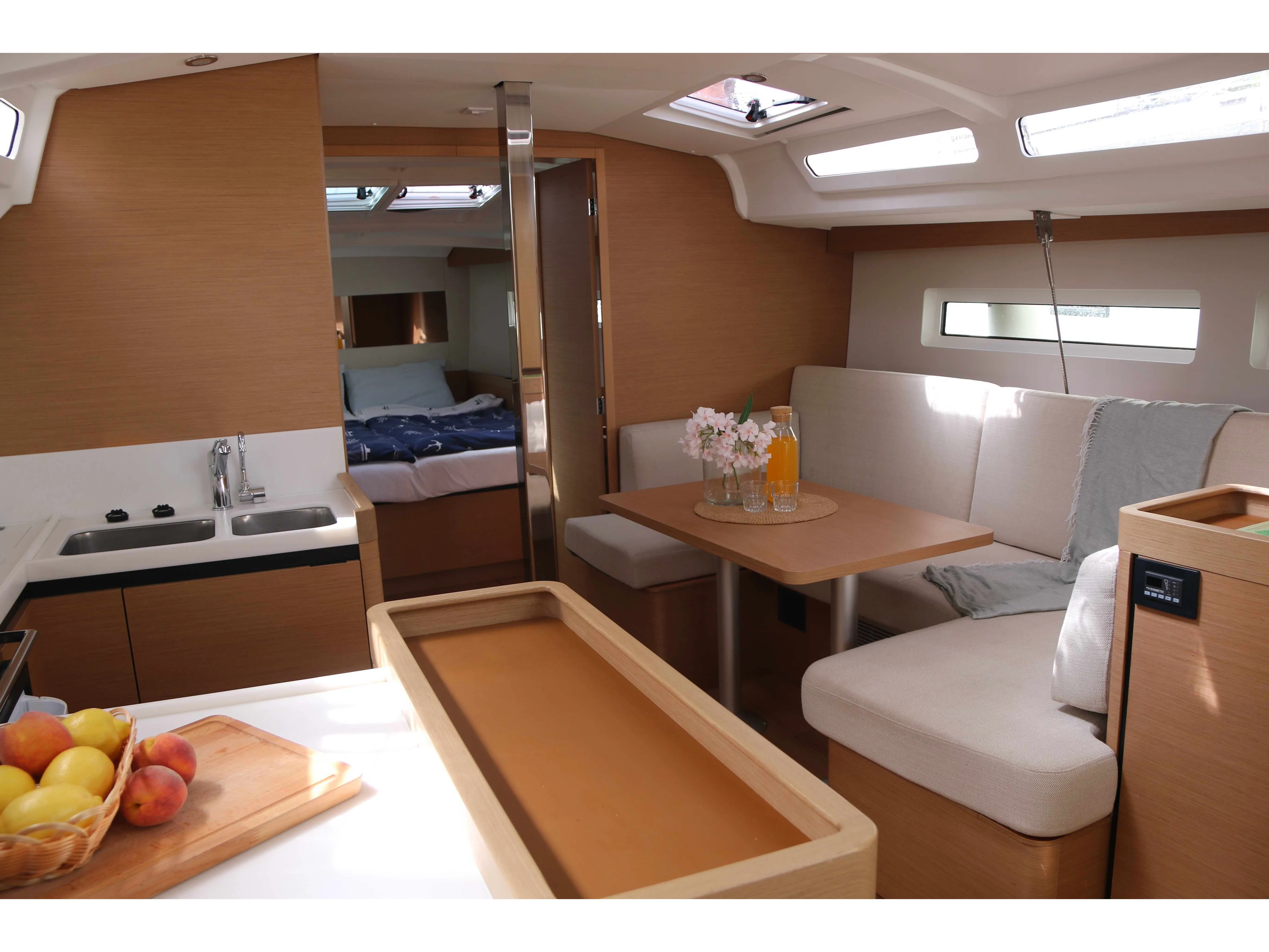 Sun Odyssey 440 BOHEMIAN RHAPSODY — фотография яхты 12