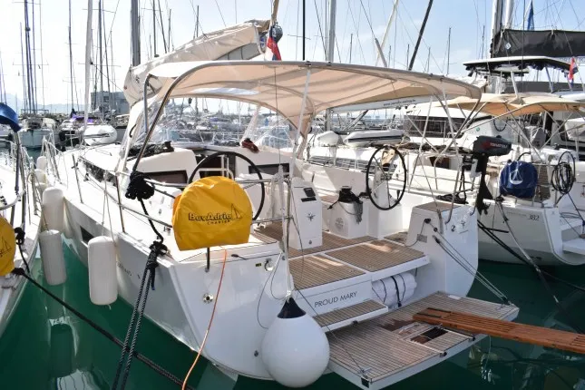 Sun Odyssey 440 PROUD MARY — фотография яхты 2