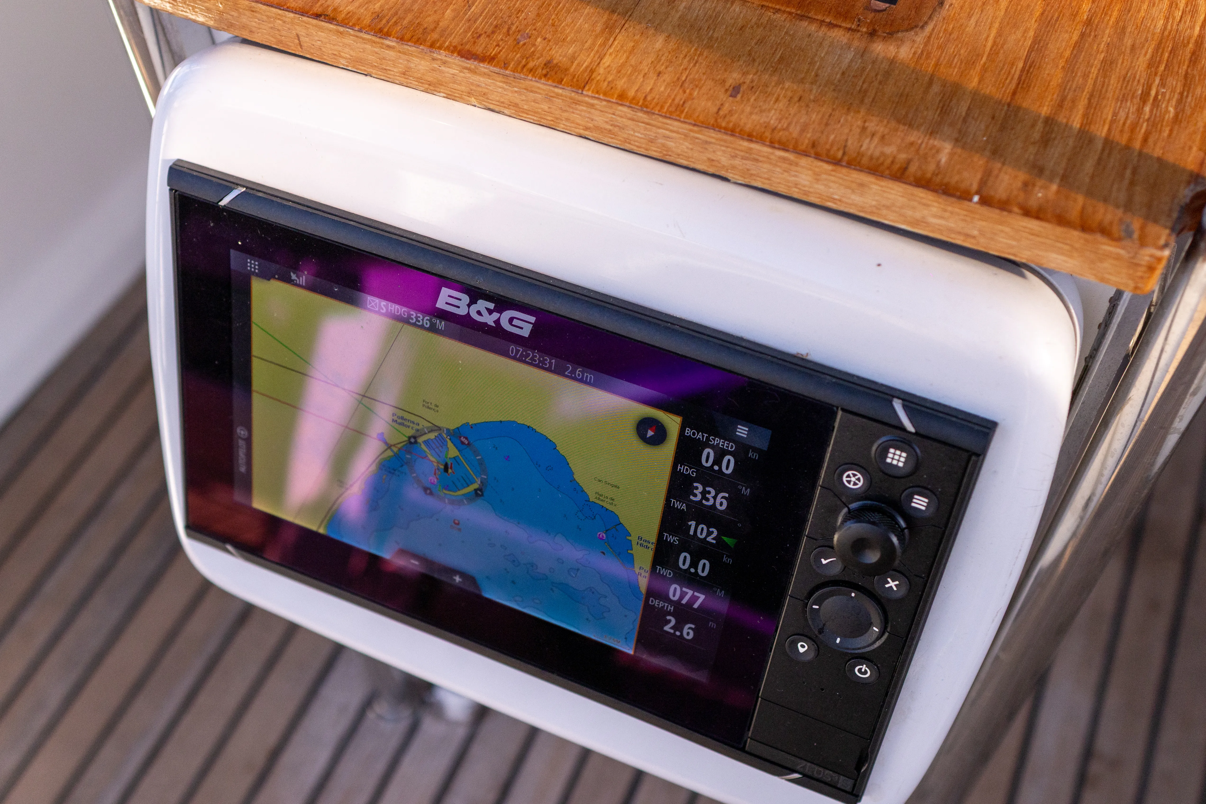 Oceanis 38 MOIN — yacht photo 5