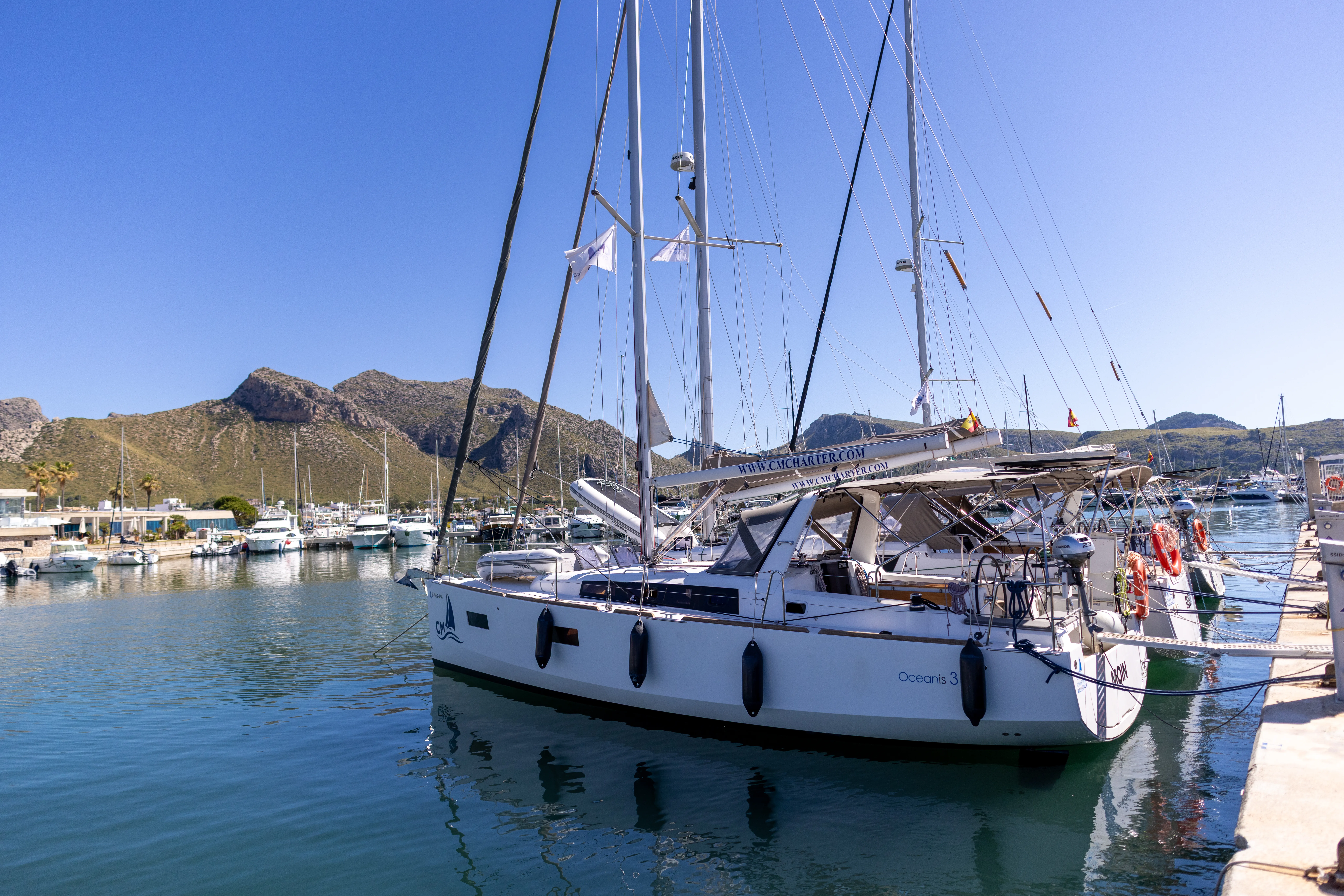 Oceanis 38 MOIN — yacht photo 19