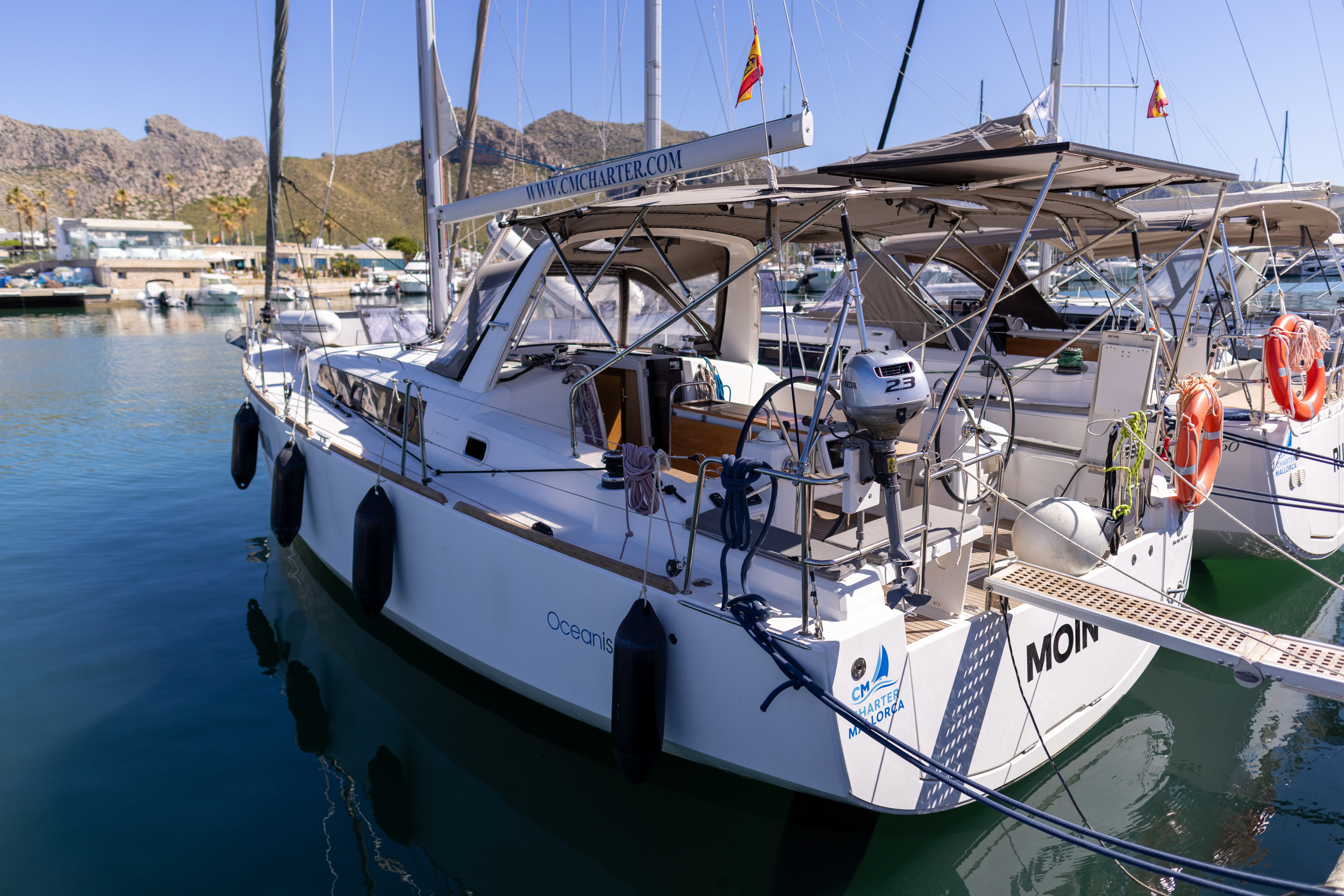 Oceanis 38 MOIN — yacht photo 8