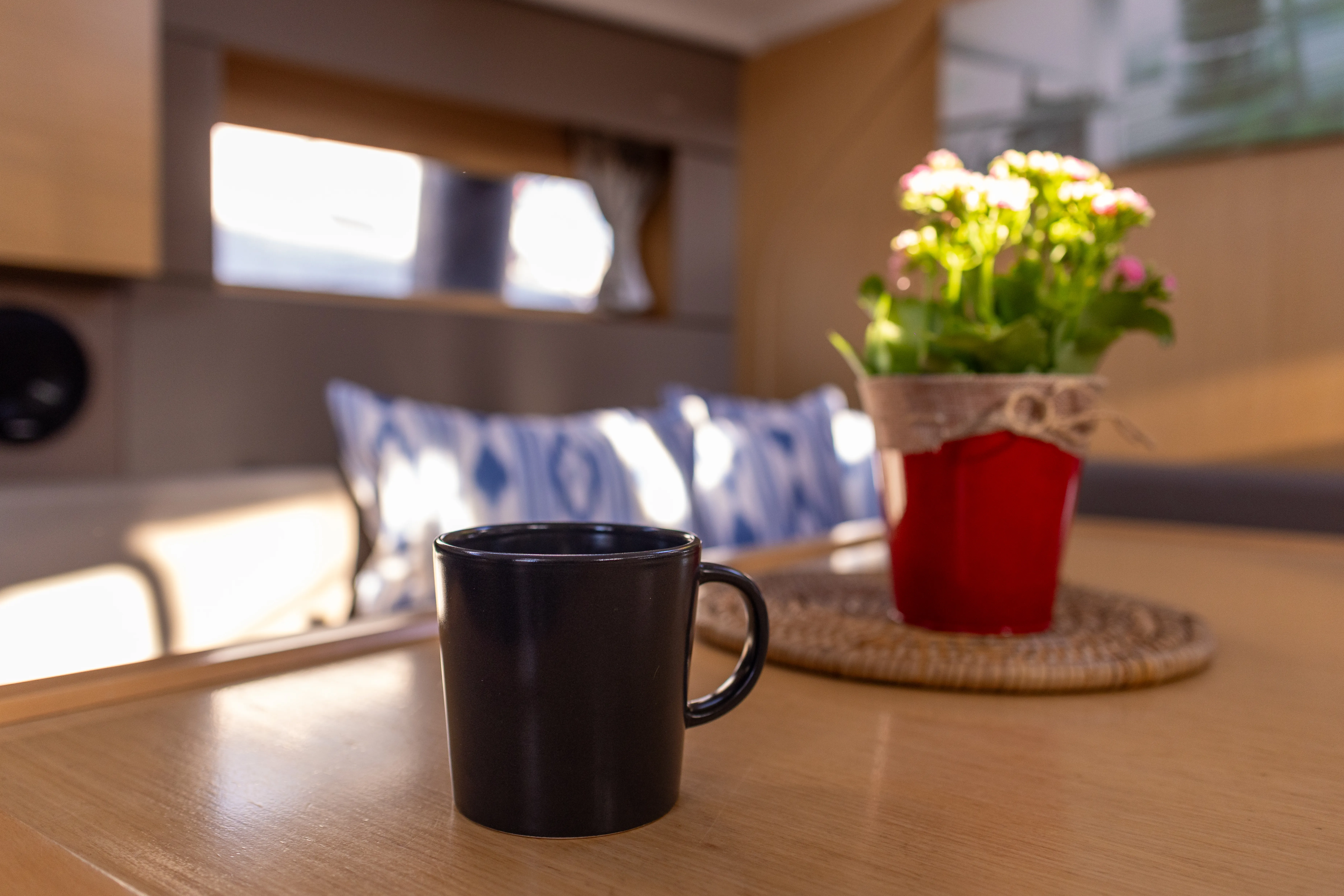 Oceanis 38 MOIN — yacht photo 18