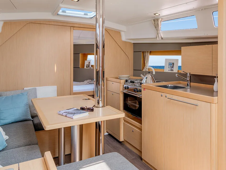 Oceanis 35 Zomer — фотография яхты 2
