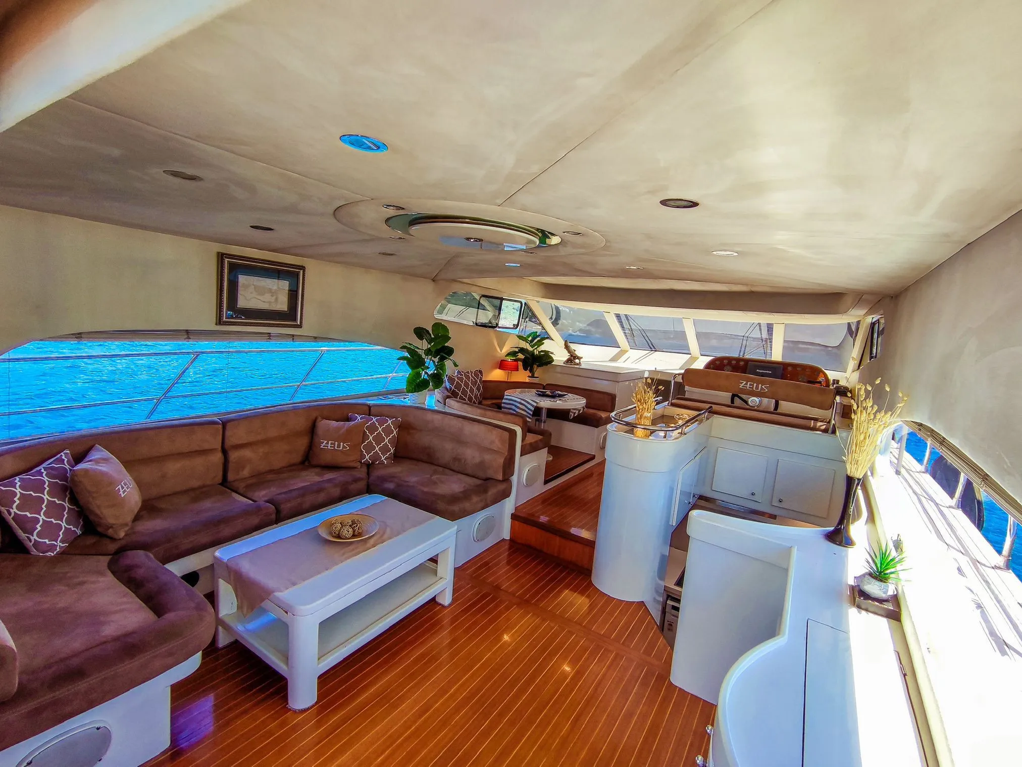Custom built 183 ZEUS — yacht photo 14