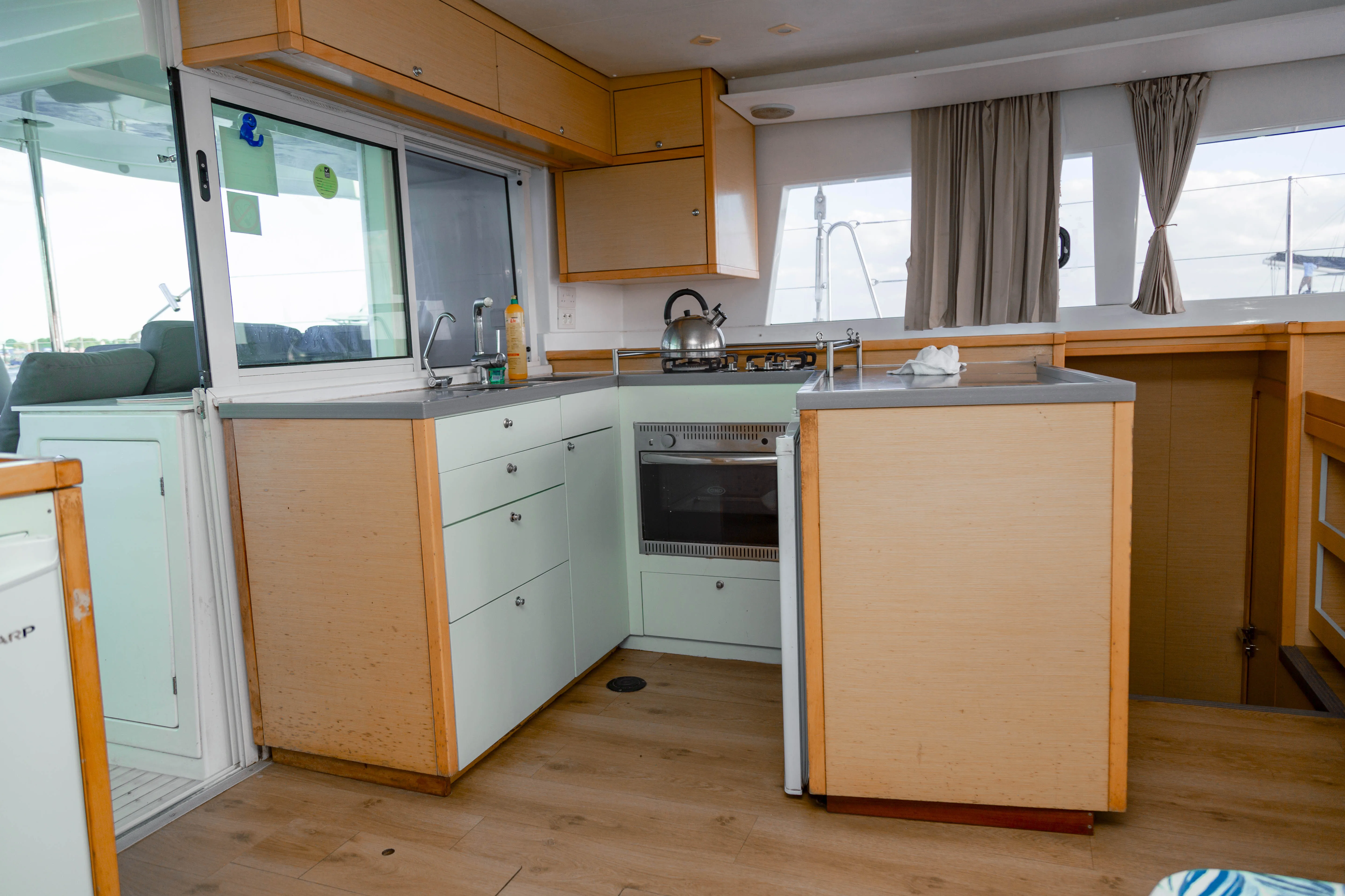 Lagoon 450 Fly Butterfly — foto dello yacht n. 16