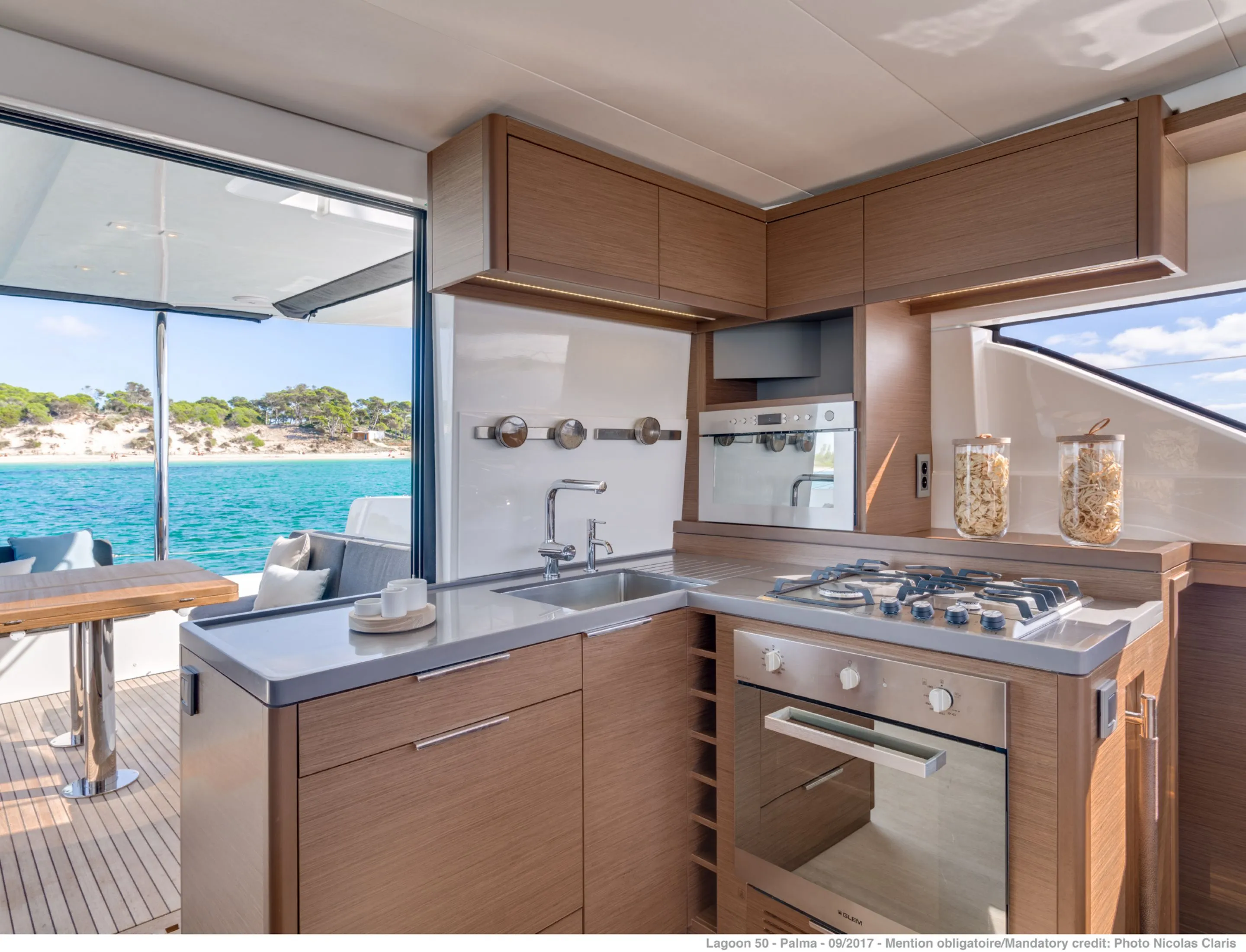 Lagoon 50 SUNSHINE — foto dello yacht n. 2