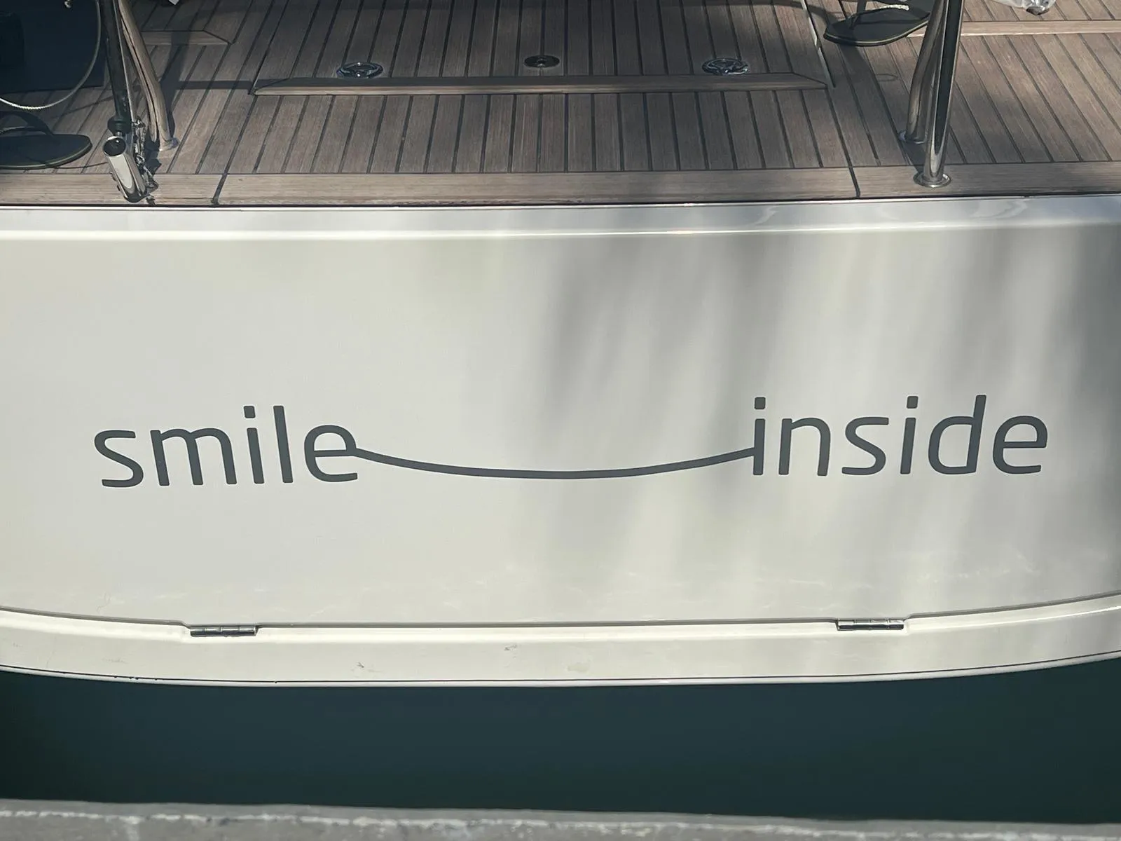 First 44 Smile Inside — фотография яхты 9
