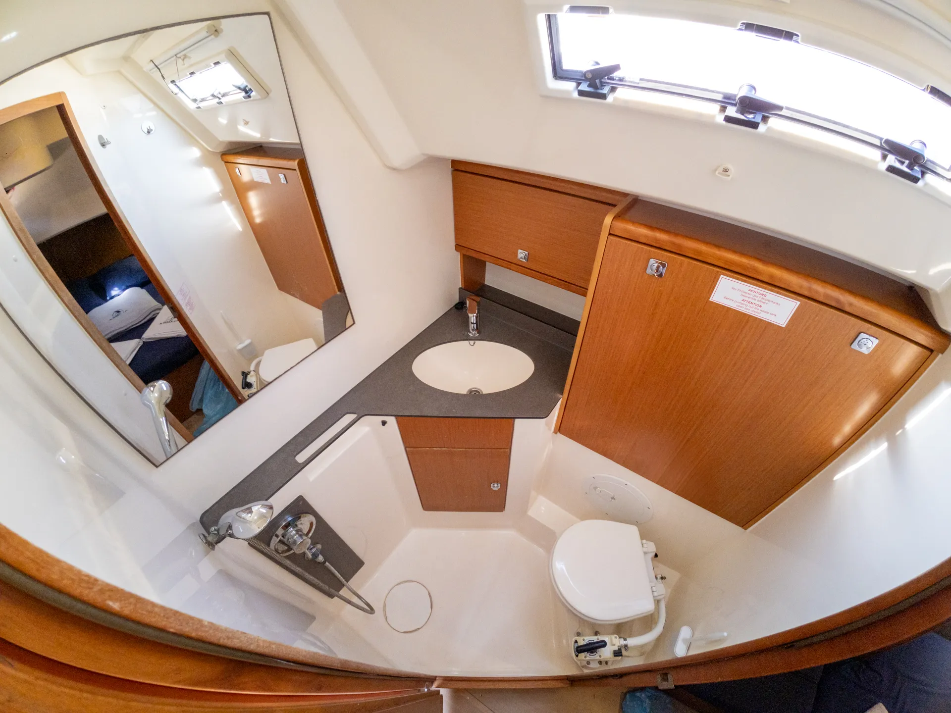 Bavaria 46 Cruiser Simba — jahtikuva 2