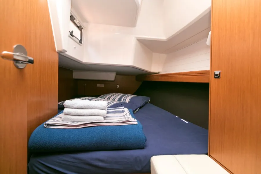 Bavaria Cruiser 37 ALANI — фотография яхты 9