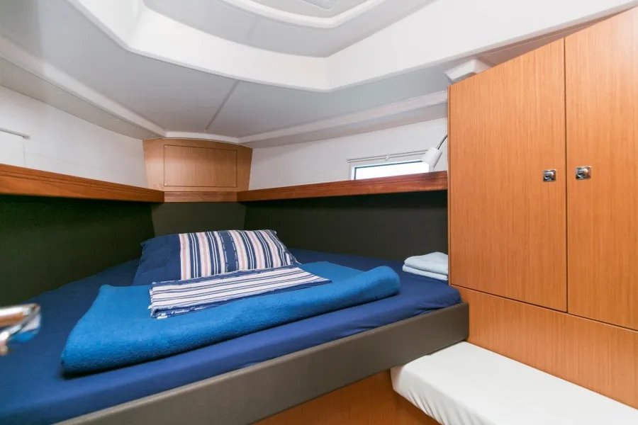 Bavaria Cruiser 37 ALANI — фотография яхты 16