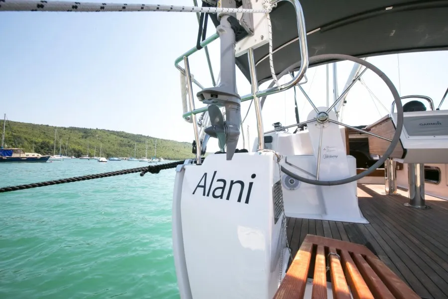 Bavaria Cruiser 37 ALANI — фотография яхты 18