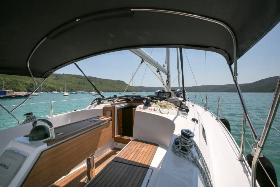 Bavaria Cruiser 37 ALANI — фотография яхты 19