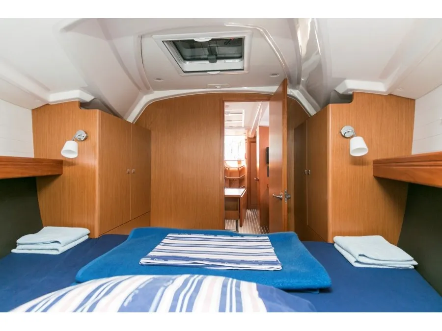 Bavaria Cruiser 37 ALANI — фотография яхты 21