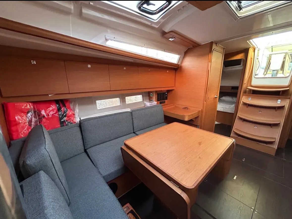 Dufour 390 Grand Large Sail Corvus — yacht photo 3