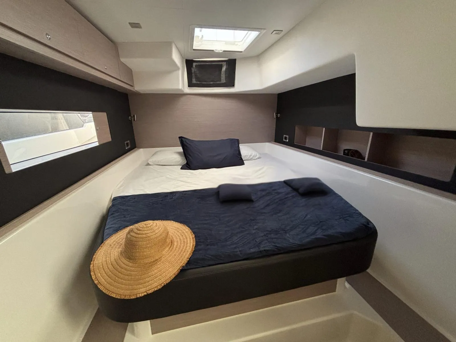 Dufour 48 Cat El Mar — foto dello yacht n. 2