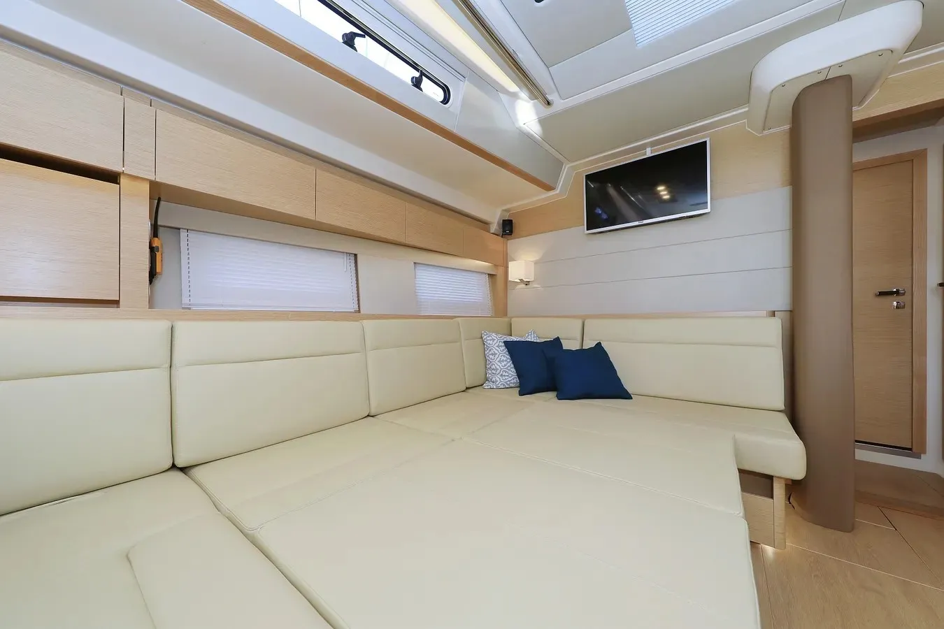 Hanse 588 Nausicaa II — yacht photo 26