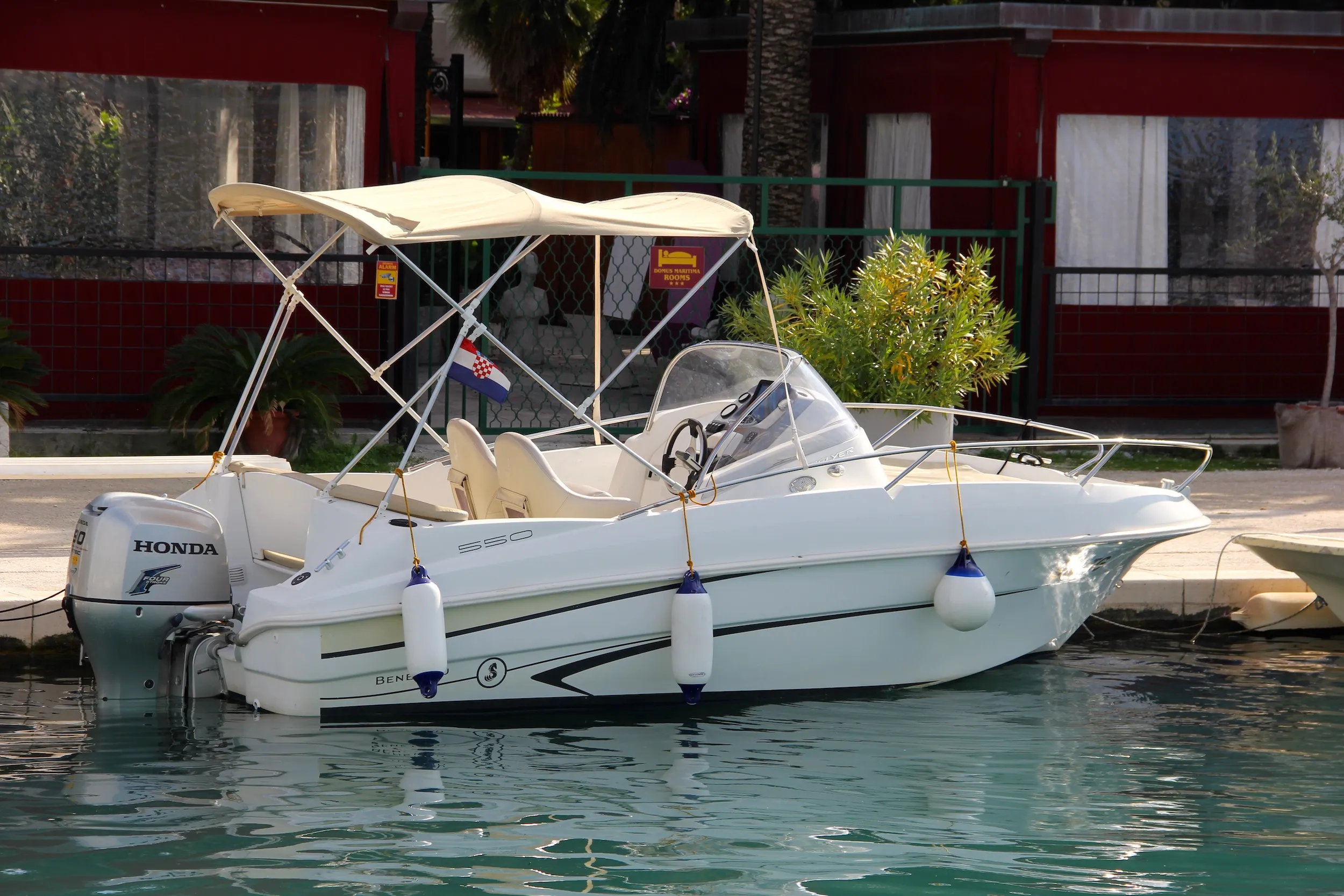 Beneteau Flyer 550 Open Beneteau Flyer 550 SUNdeck — fotografia jachty 2