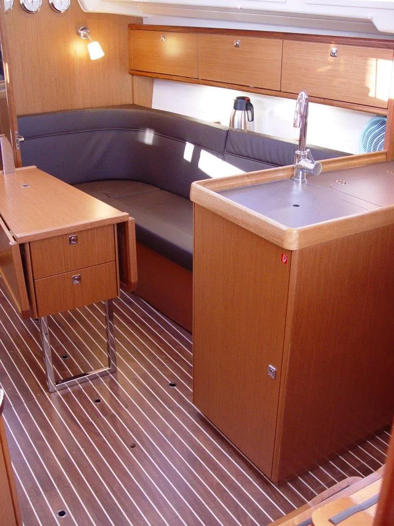 Bavaria Cruiser 34 Merak — yacht photo 2