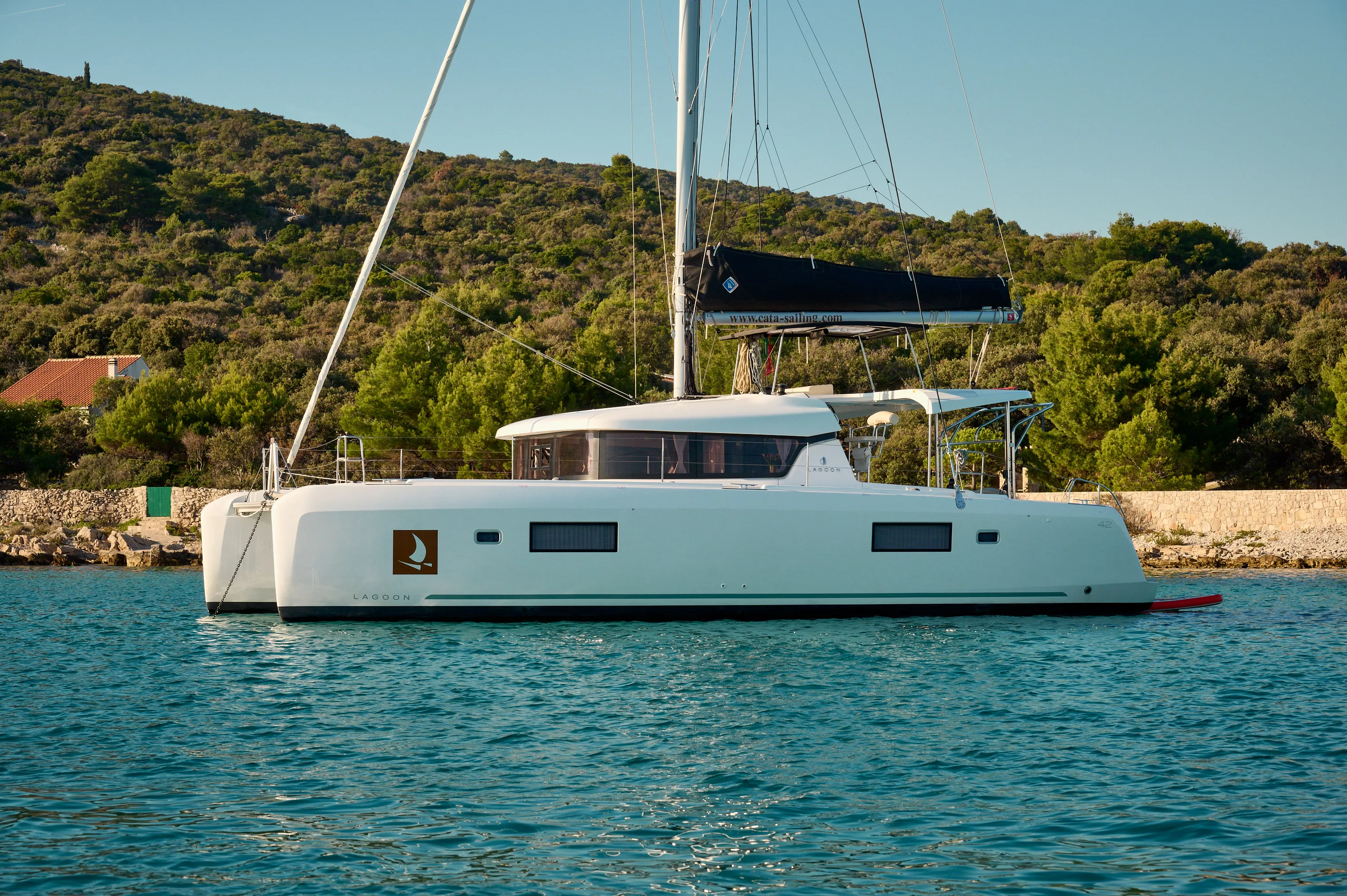 Lagoon 42 BARNEY — fotografie jachty 2