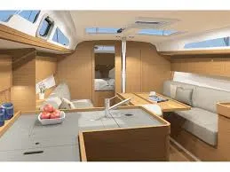 Dufour 360 Grand Large Estelle — jahtikuva 2