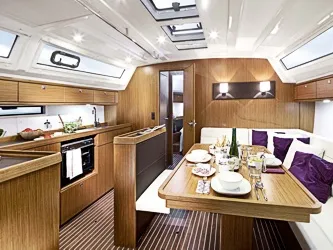Bavaria Cruiser 46 Five — fotografia jachty 2