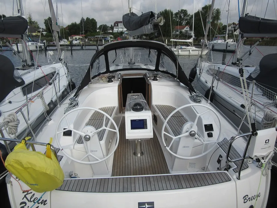Bavaria Cruiser 34 EIGHTEEN — jahtikuva 4