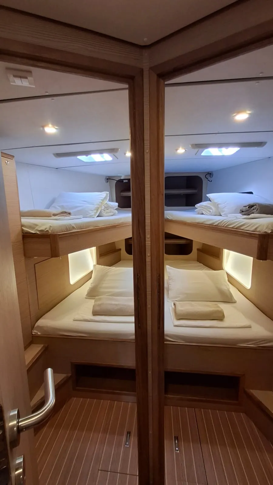 D&D Kufner 54 Exclusive MY WAVE — yacht photo 4