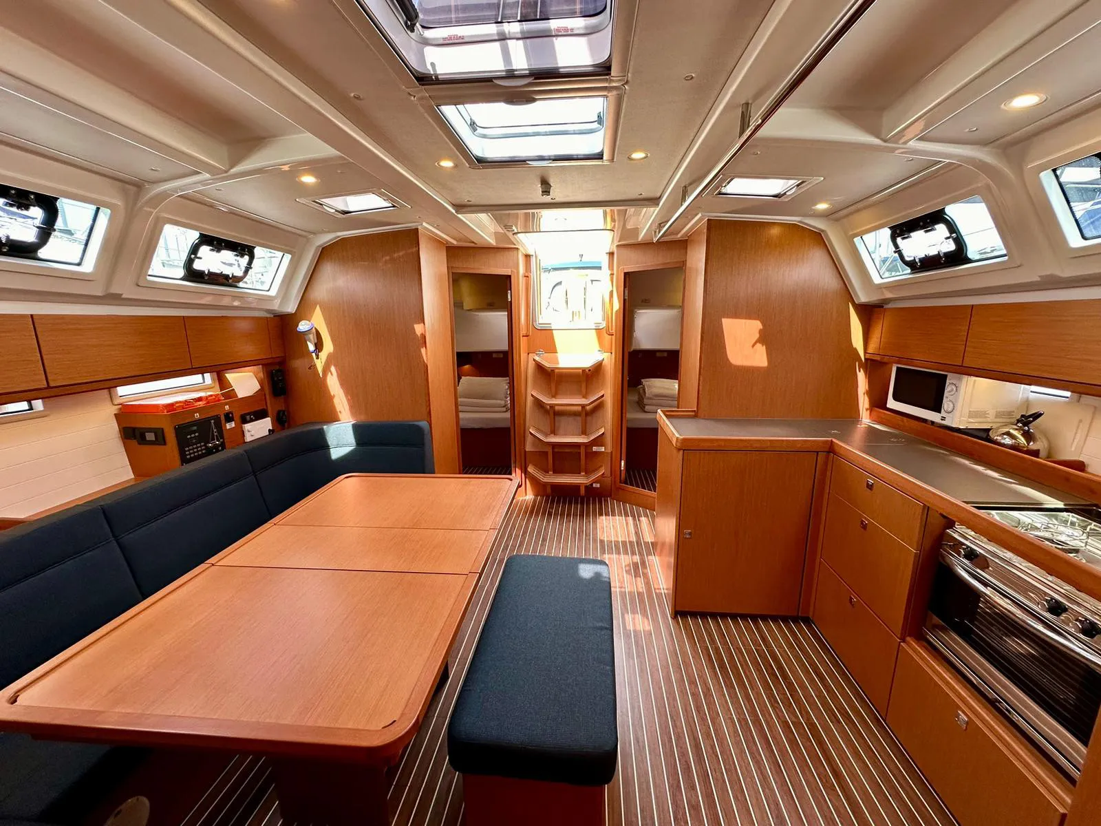 Bavaria Cruiser 46 Timon — фотография яхты 9