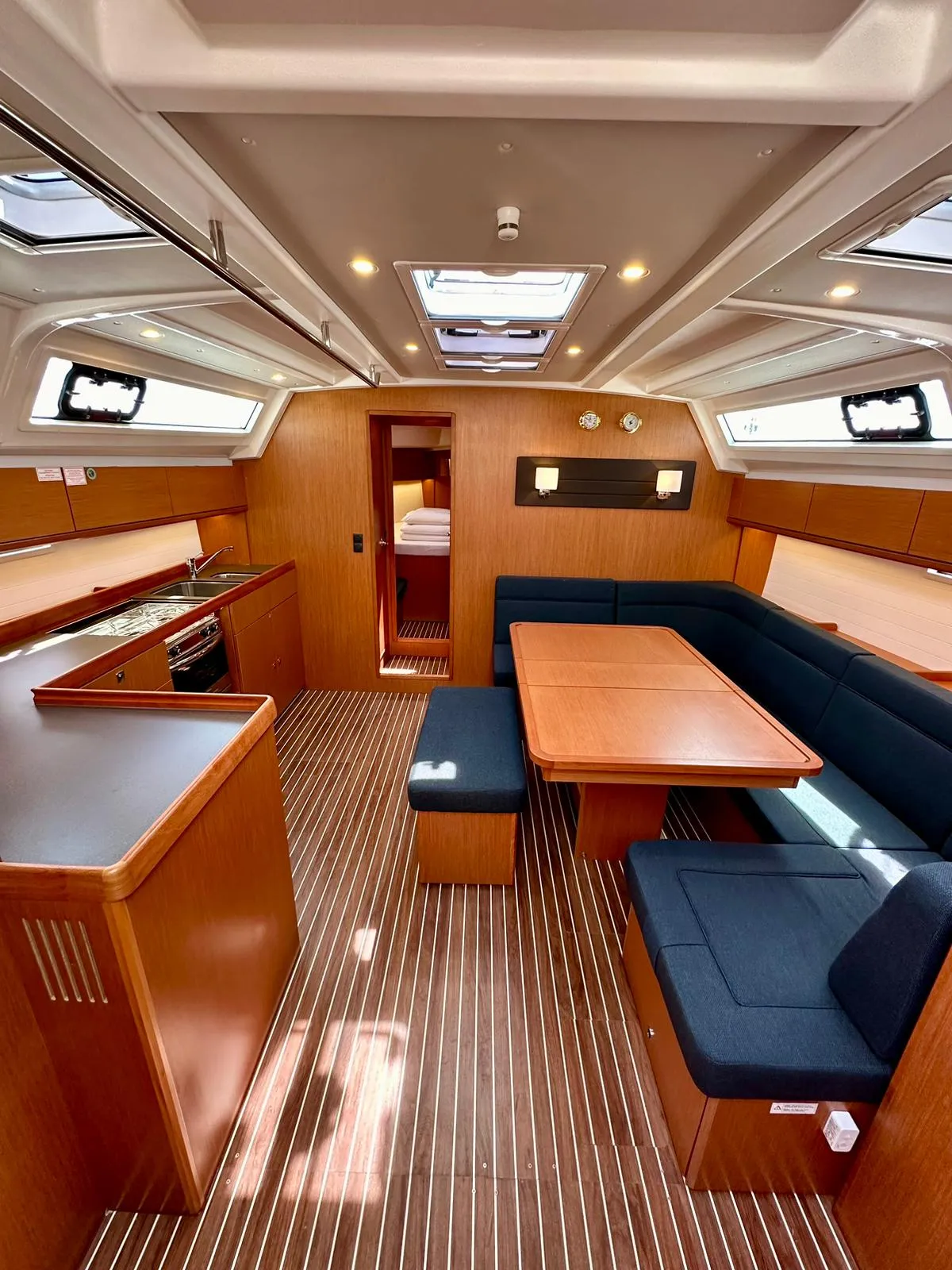 Bavaria Cruiser 46 Timon — фотография яхты 8