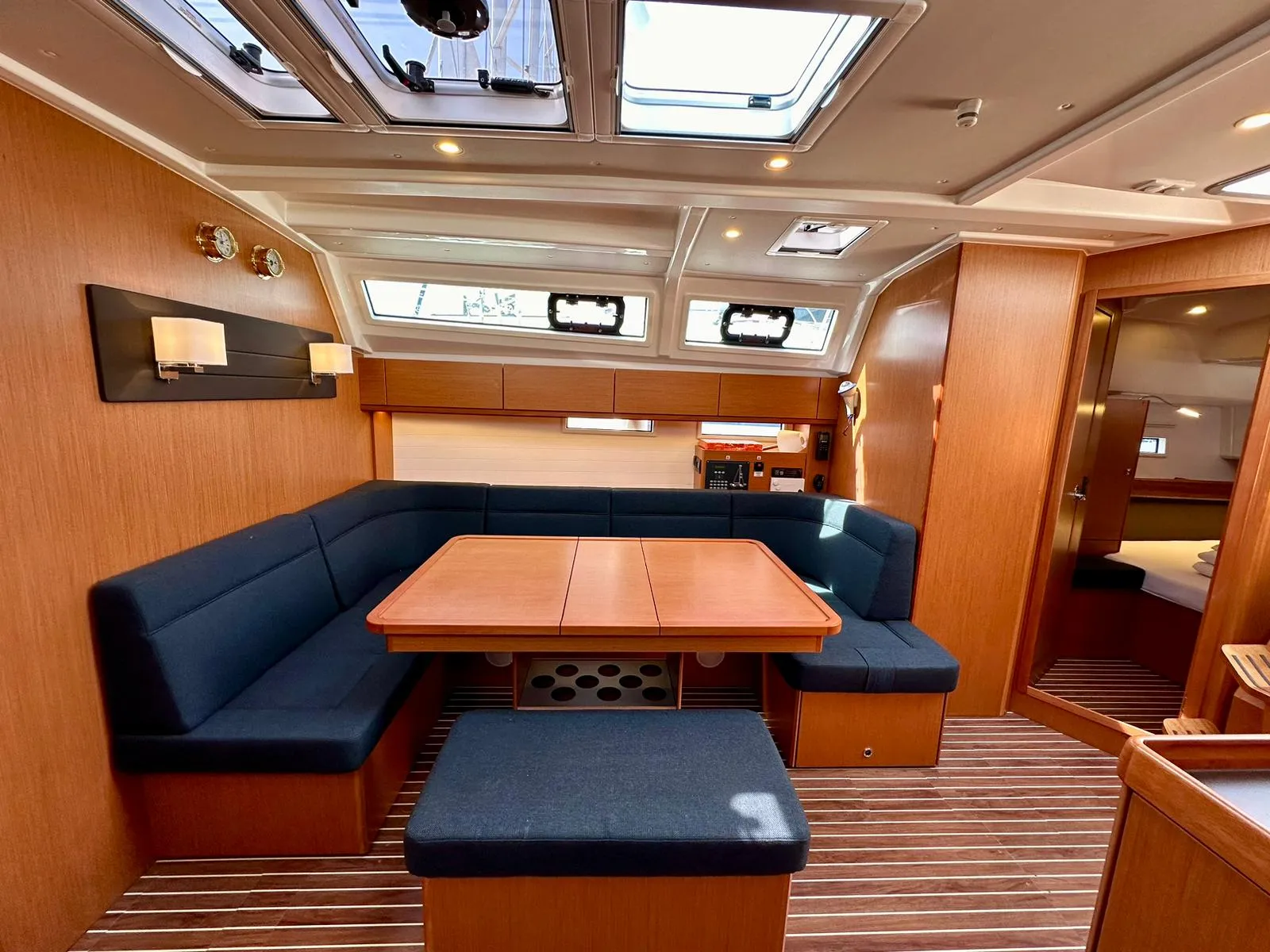 Bavaria Cruiser 46 Timon — фотография яхты 4