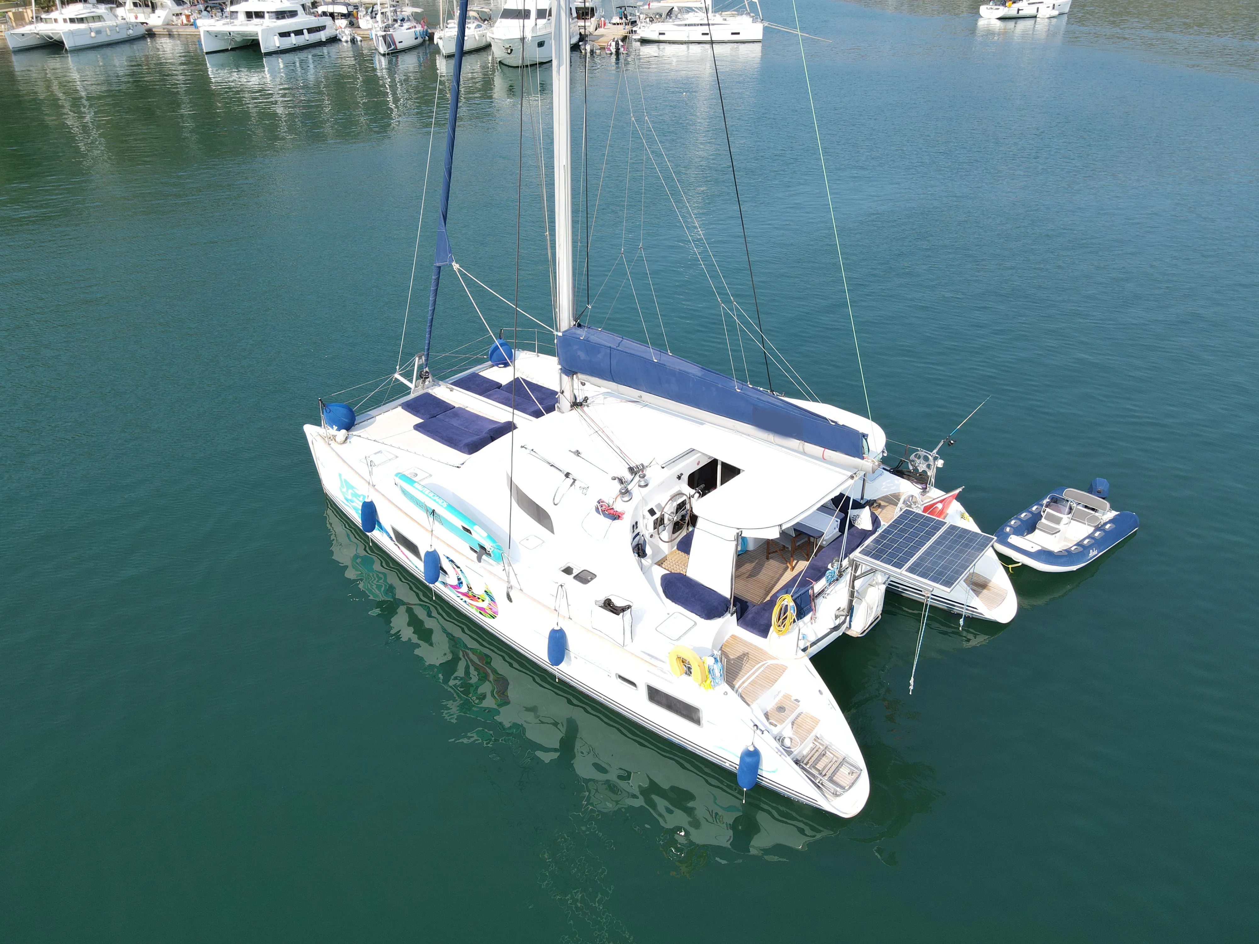Lagoon 410 S2 Aloha — jahtikuva 1
