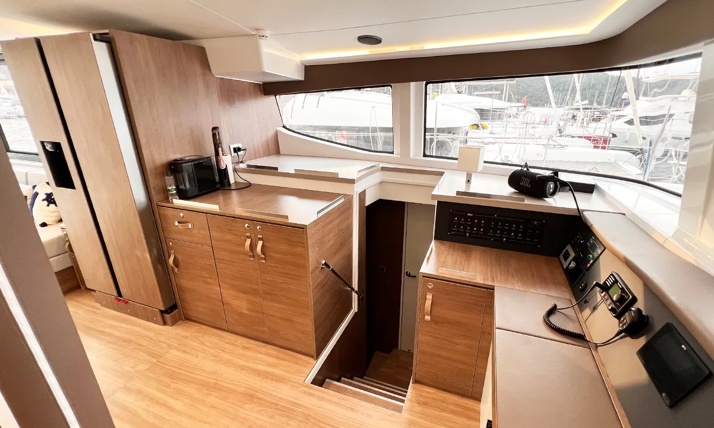 Bali 4.8 Bali — yacht photo 15