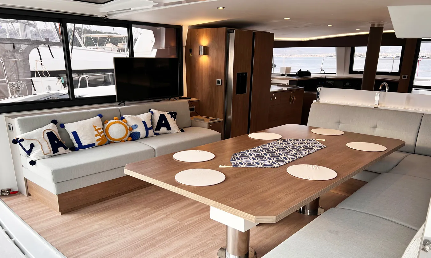 Bali 4.8 Bali — yacht photo 5