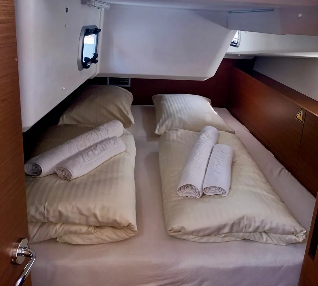 Sun Odyssey 490 MA CHERIE — yacht photo 6