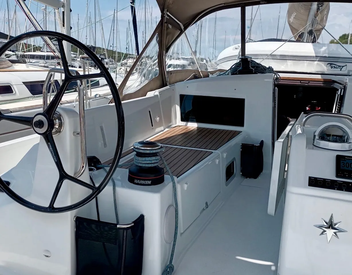 Sun Odyssey 490 MA CHERIE — yacht photo 4
