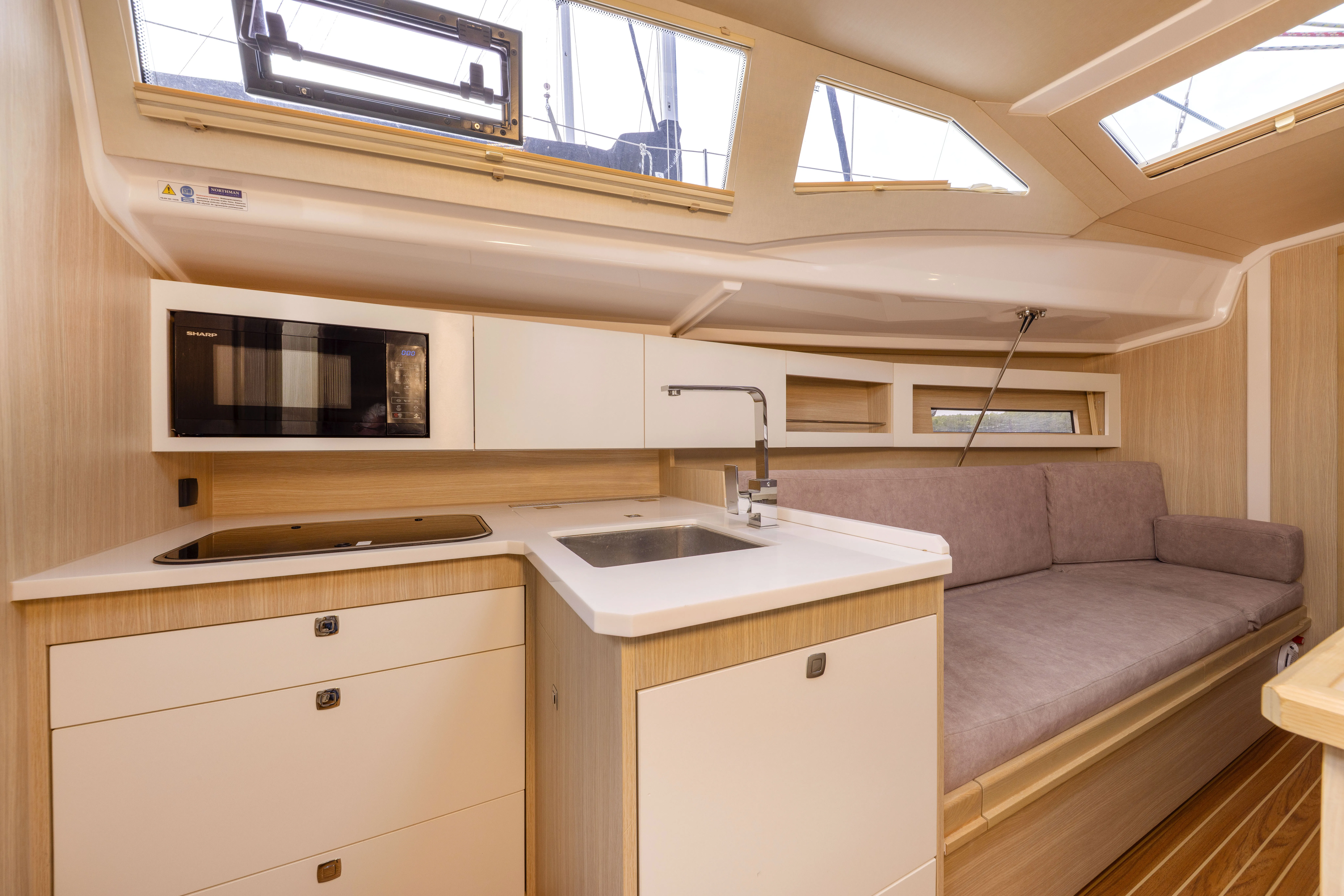 Maxus 34 Wyspa Ilma — fotografia jachty 8
