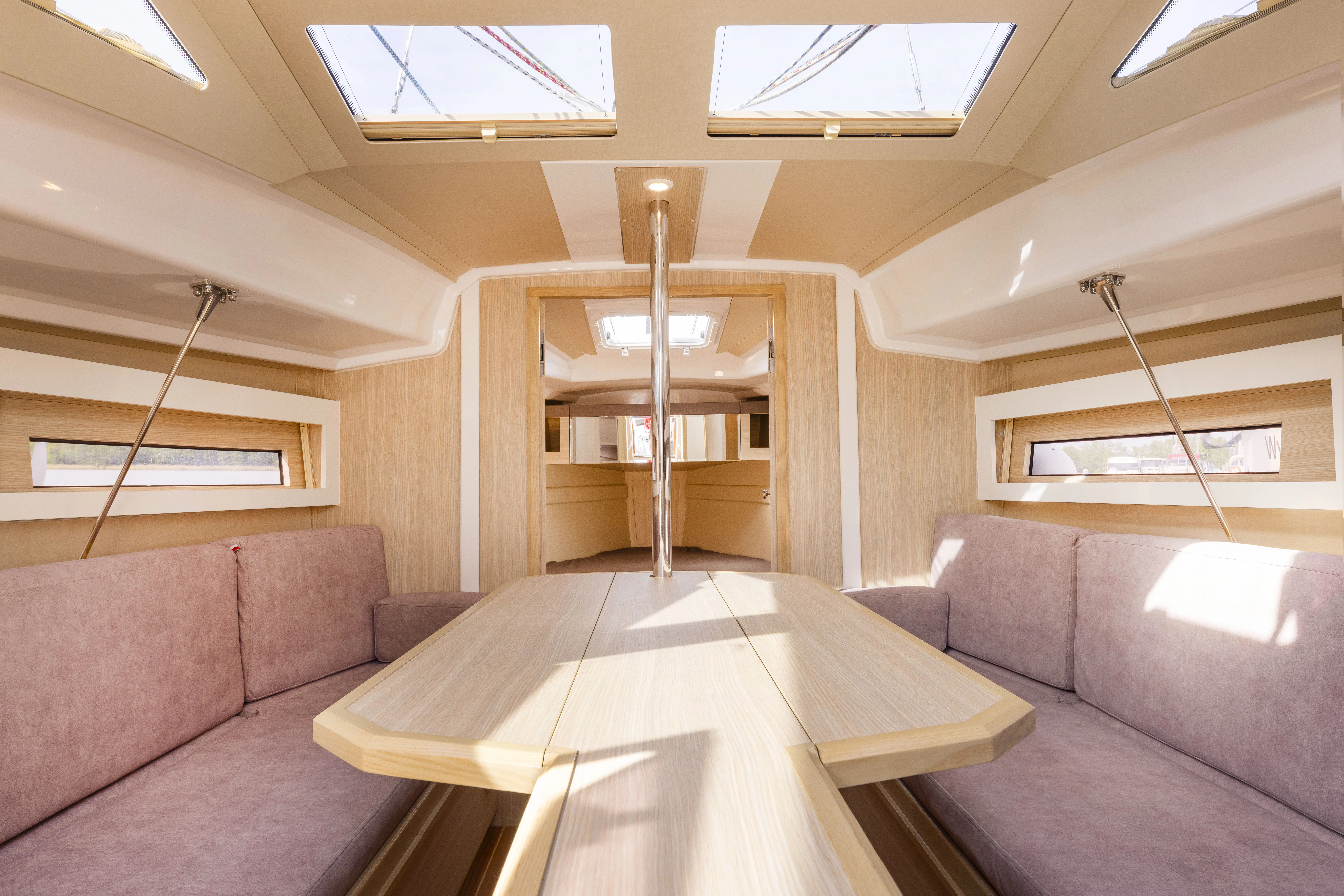 Maxus 34 Wyspa Ilma — fotografia jachty 24