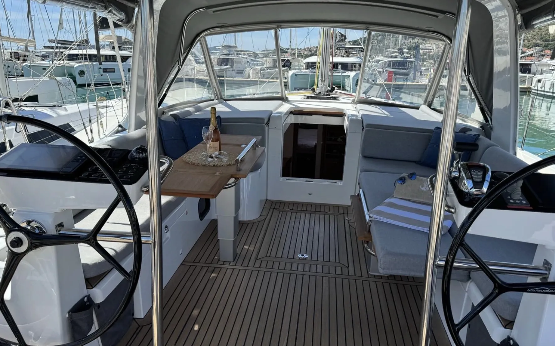 Oceanis 54 Eve One — foto dello yacht n. 2