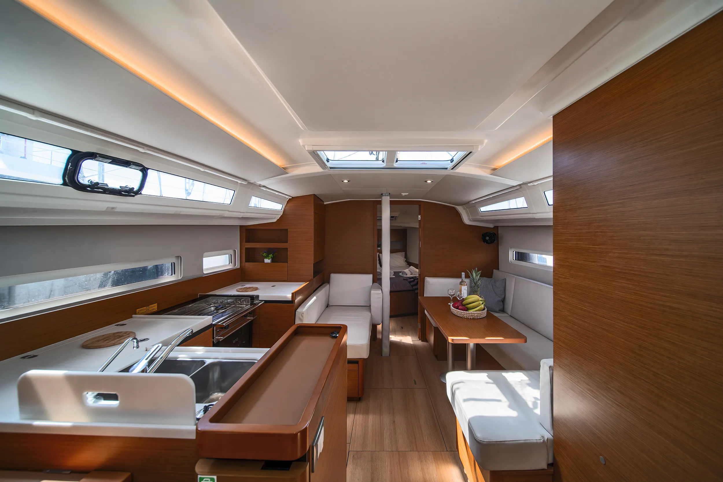 Sun Odyssey 410 Henry Every — yacht photo 14