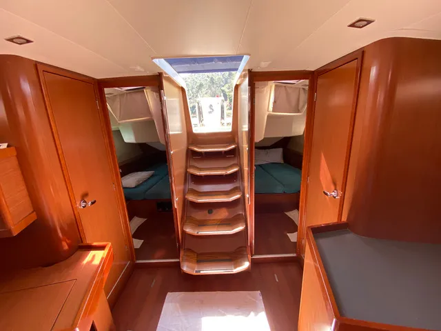 Oceanis 45 Kaali — foto dello yacht n. 2