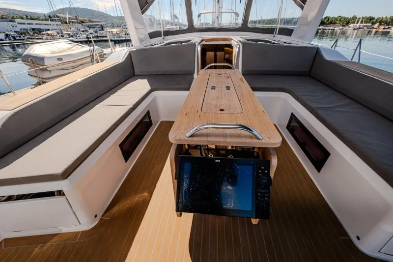Grand Soleil 52 Morea — yacht photo 42