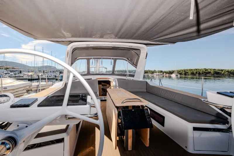 Grand Soleil 52 Morea — yacht photo 38