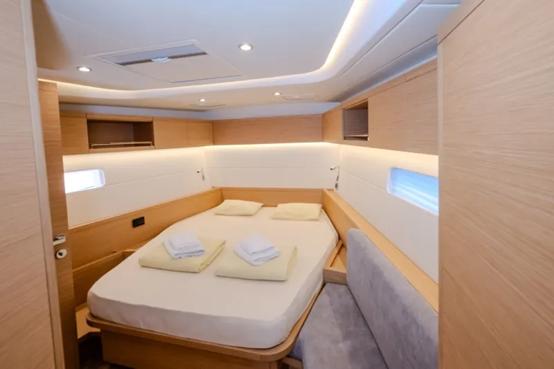 Grand Soleil 52 Morea — yacht photo 16