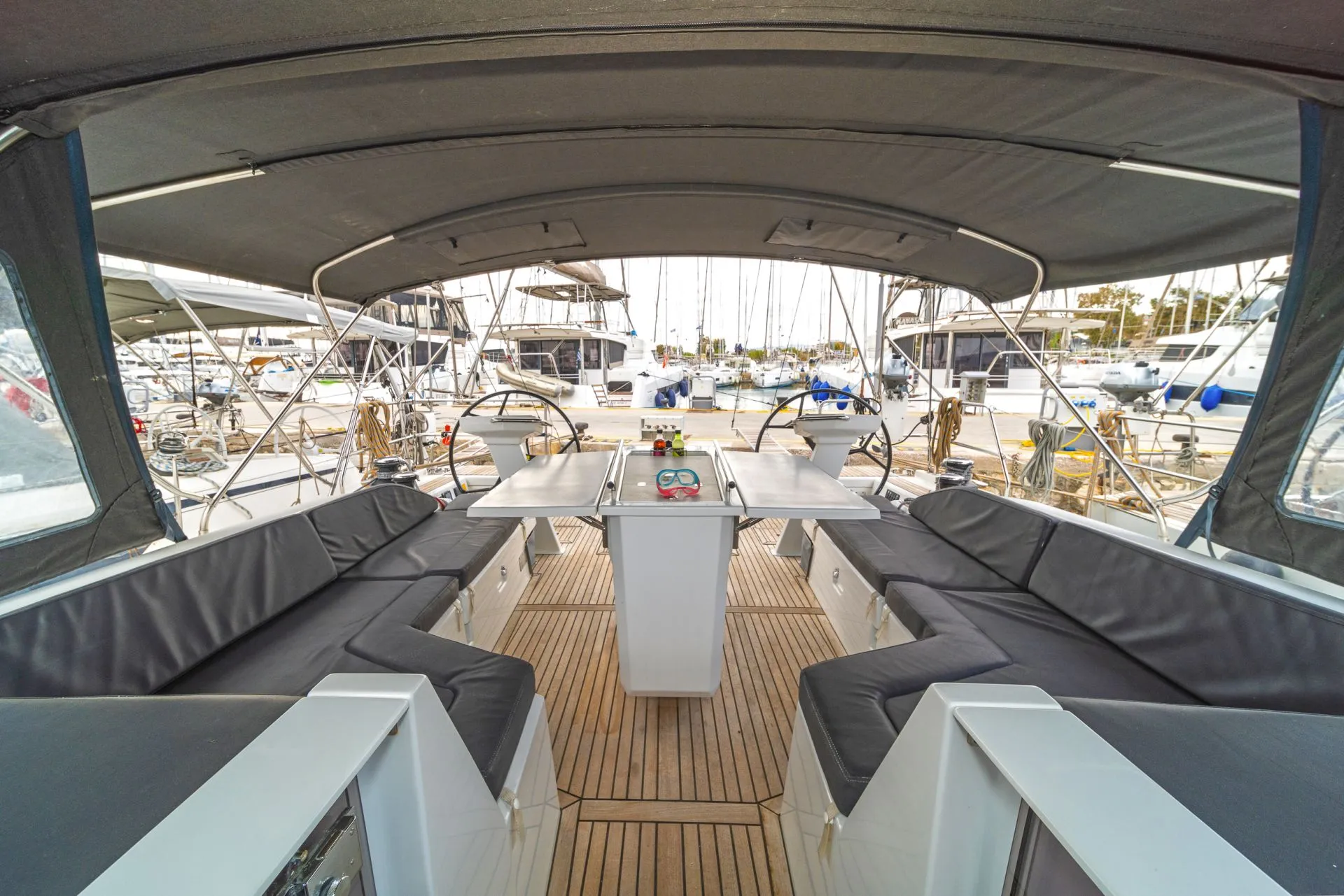 Oceanis 51.1 Eli — yacht photo 14