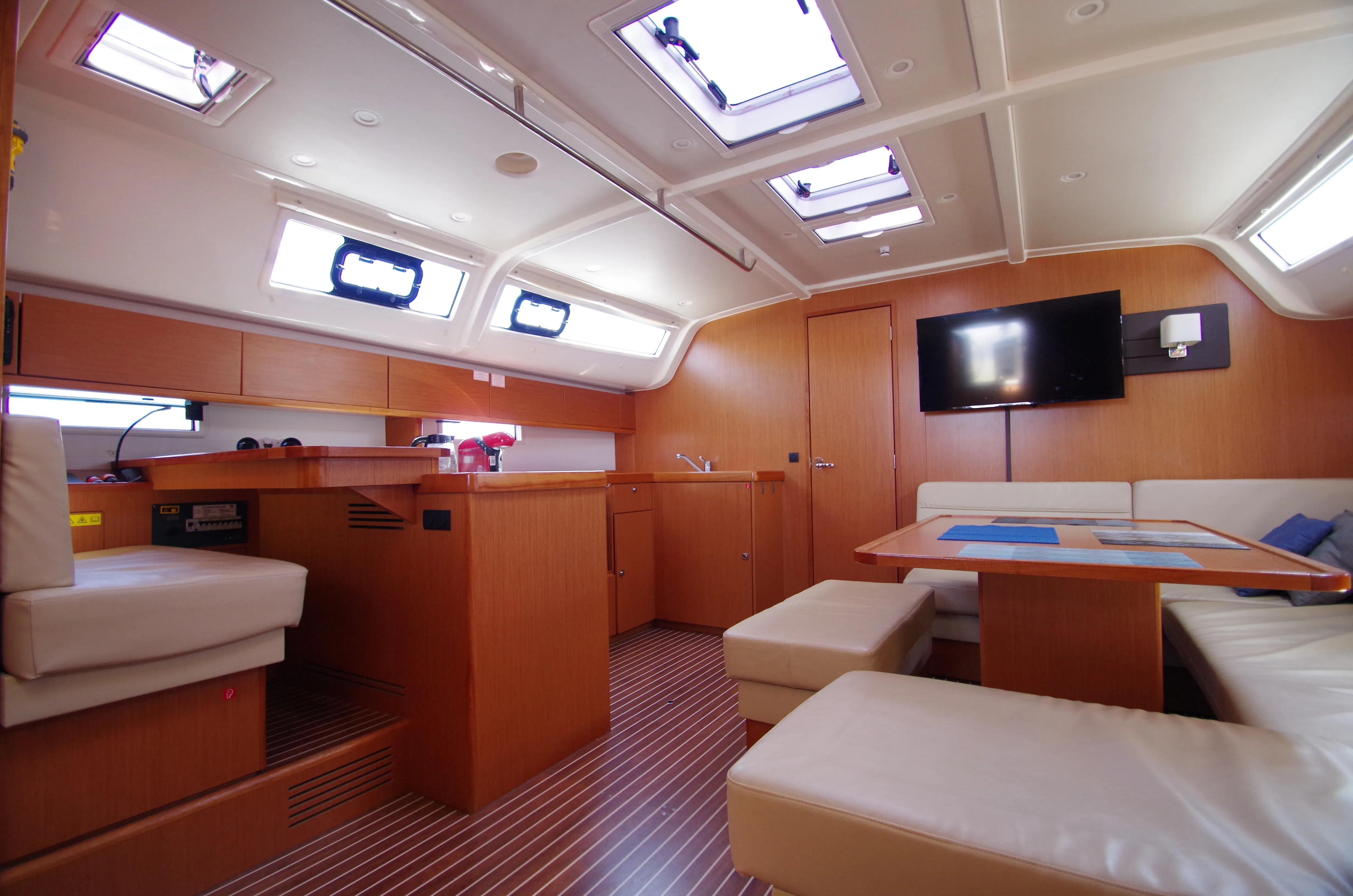 Bavaria 51 Cruiser Papaya — yacht photo 7