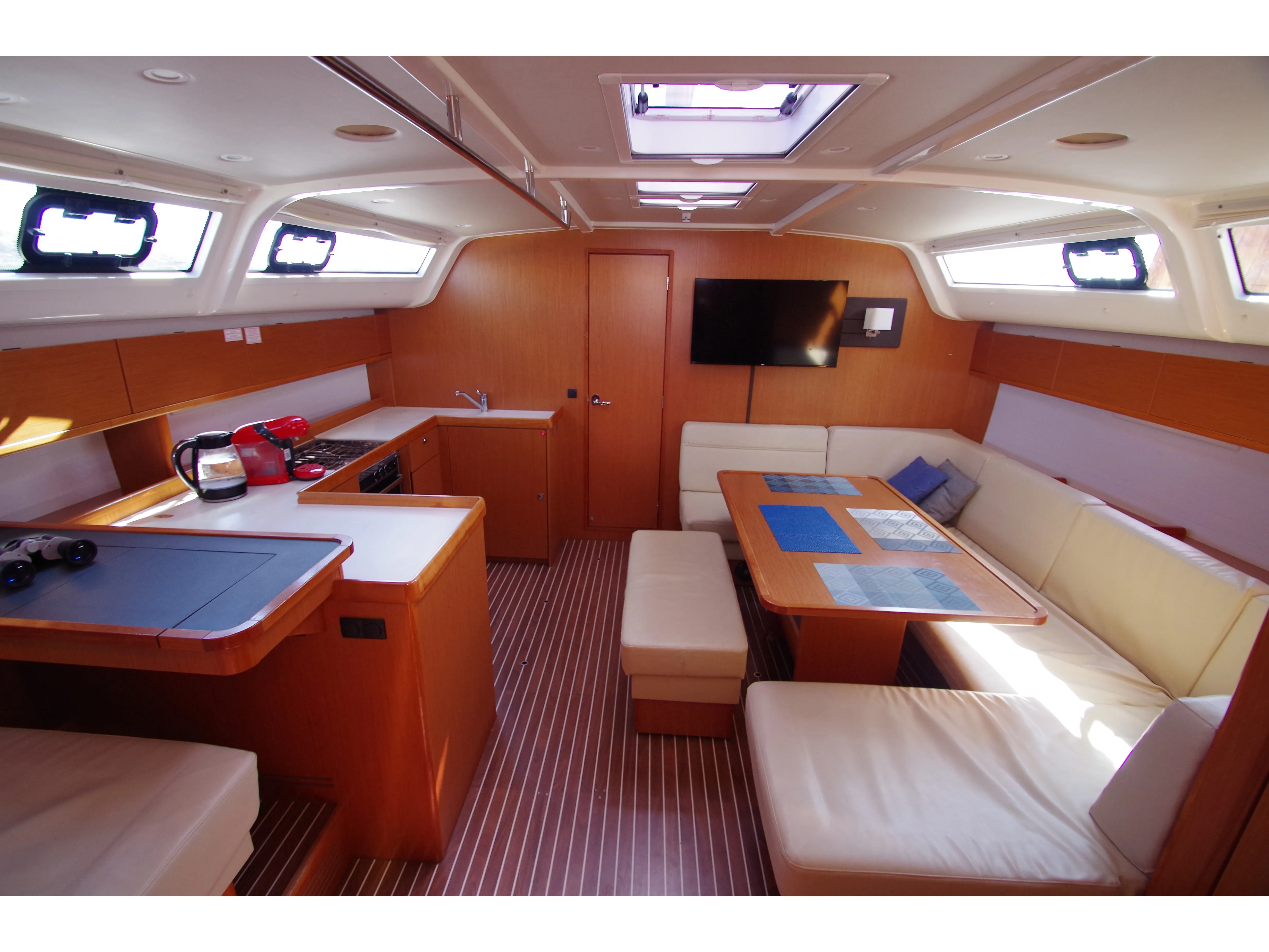 Bavaria 51 Cruiser Papaya — yacht photo 9