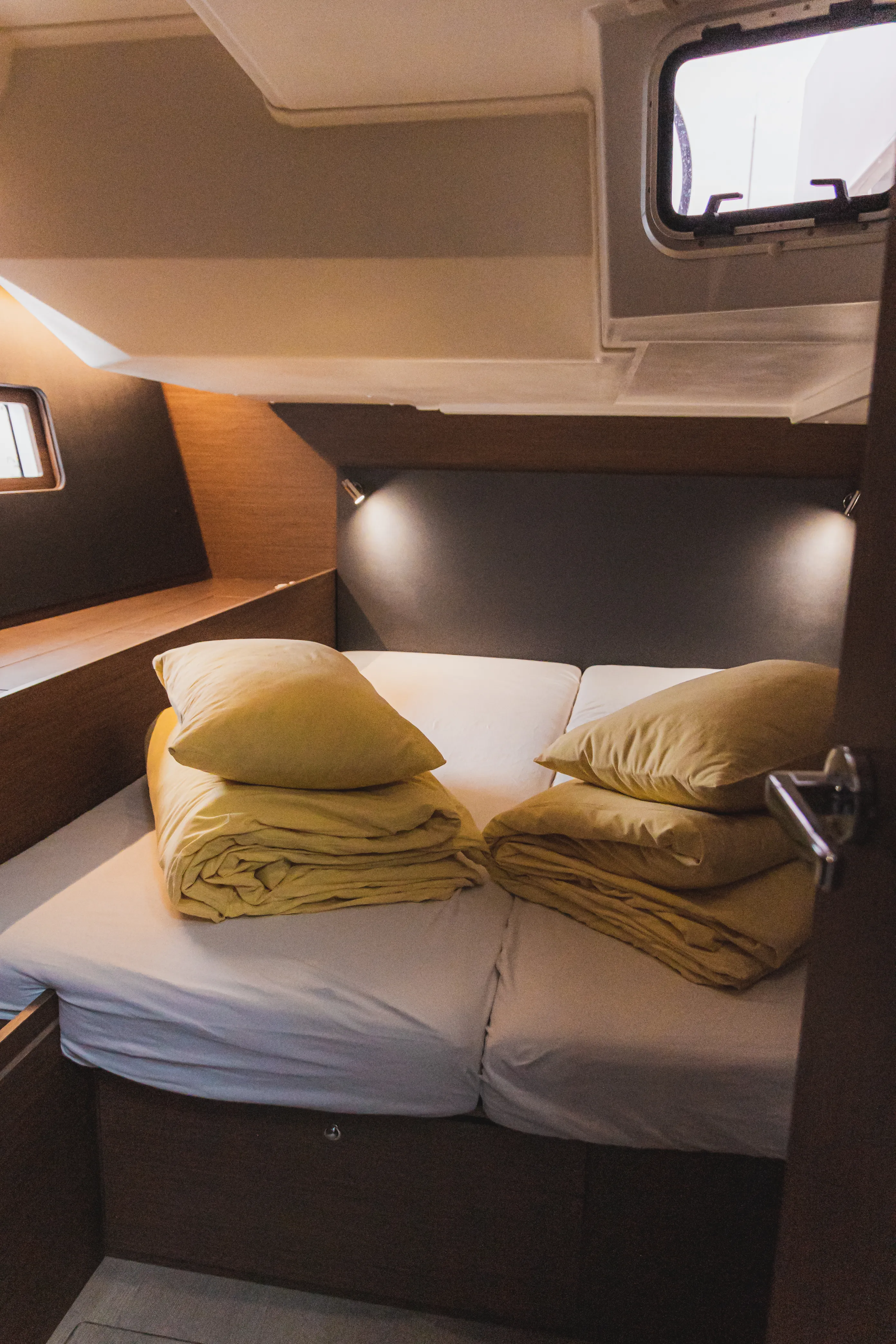 Oceanis 51.1 Panthata — yacht photo 20