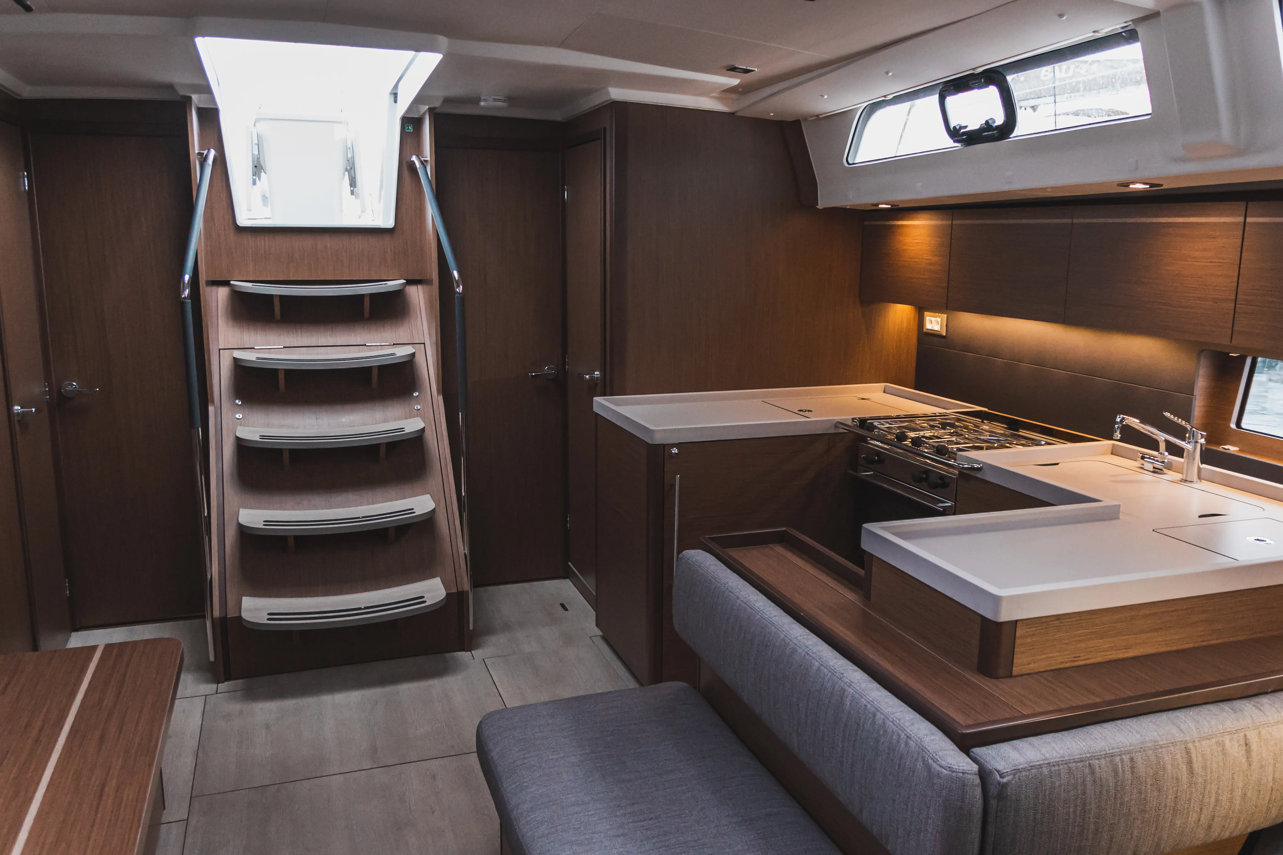 Oceanis 51.1 Panthata — yacht photo 32