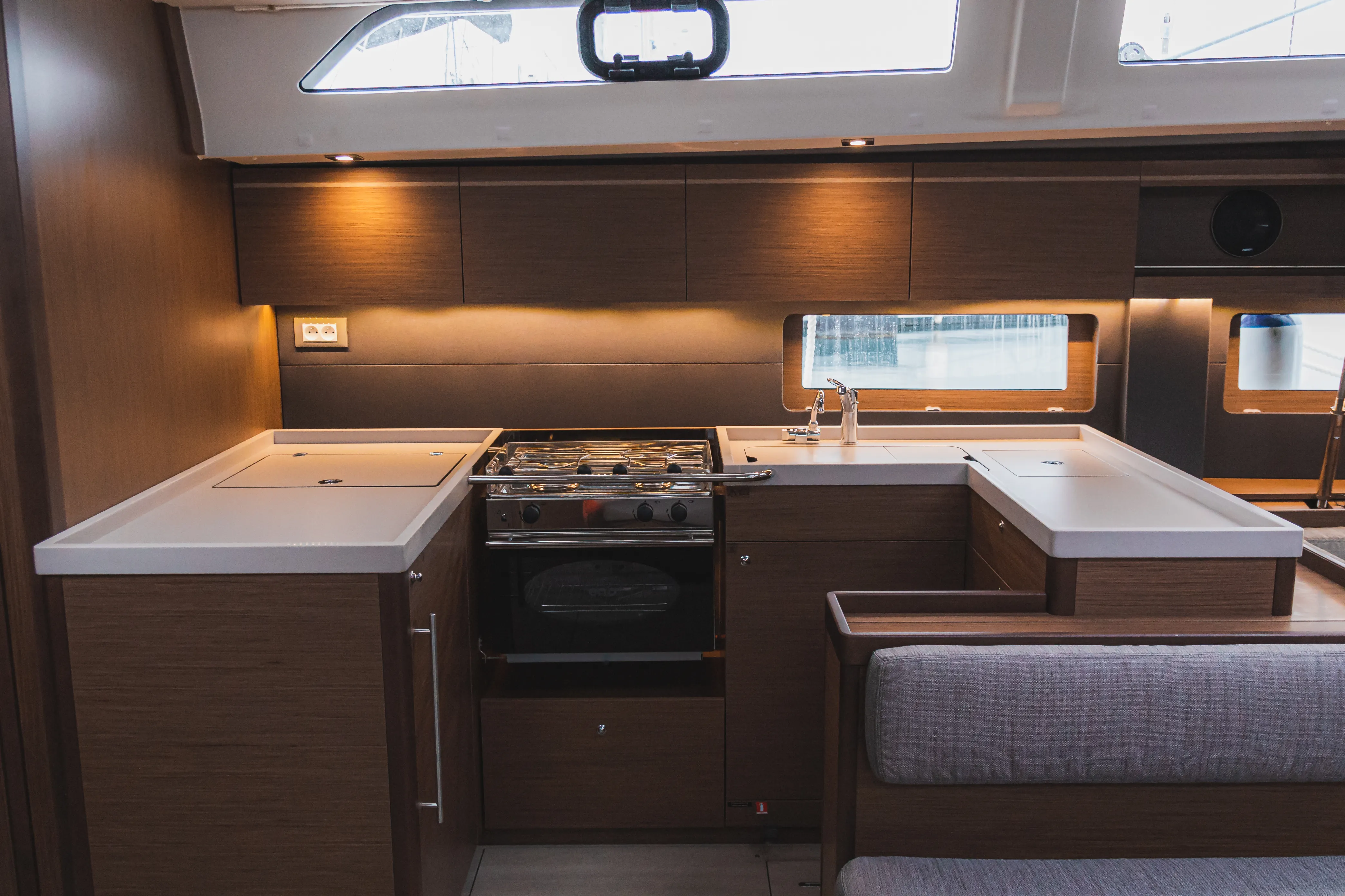 Oceanis 51.1 Panthata — yacht photo 17